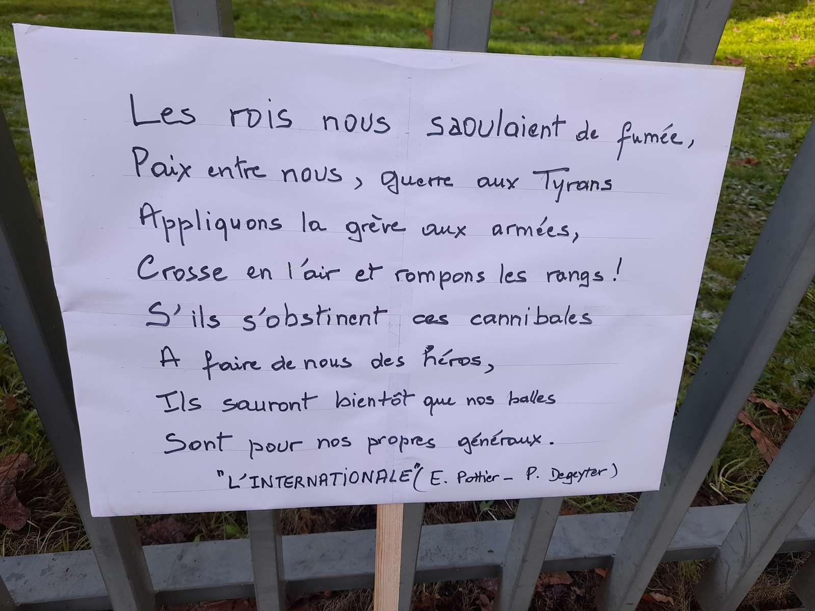 10 dec contre la guerre