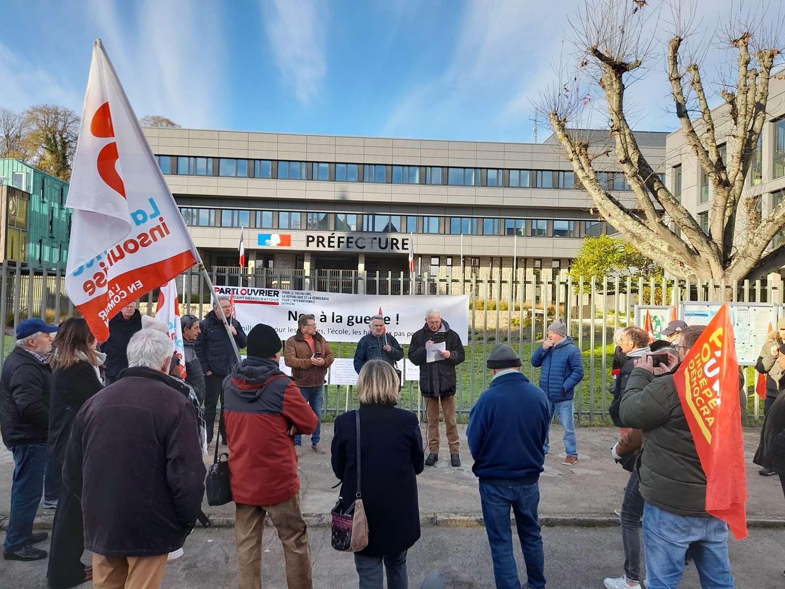 10 dec contre la guerre