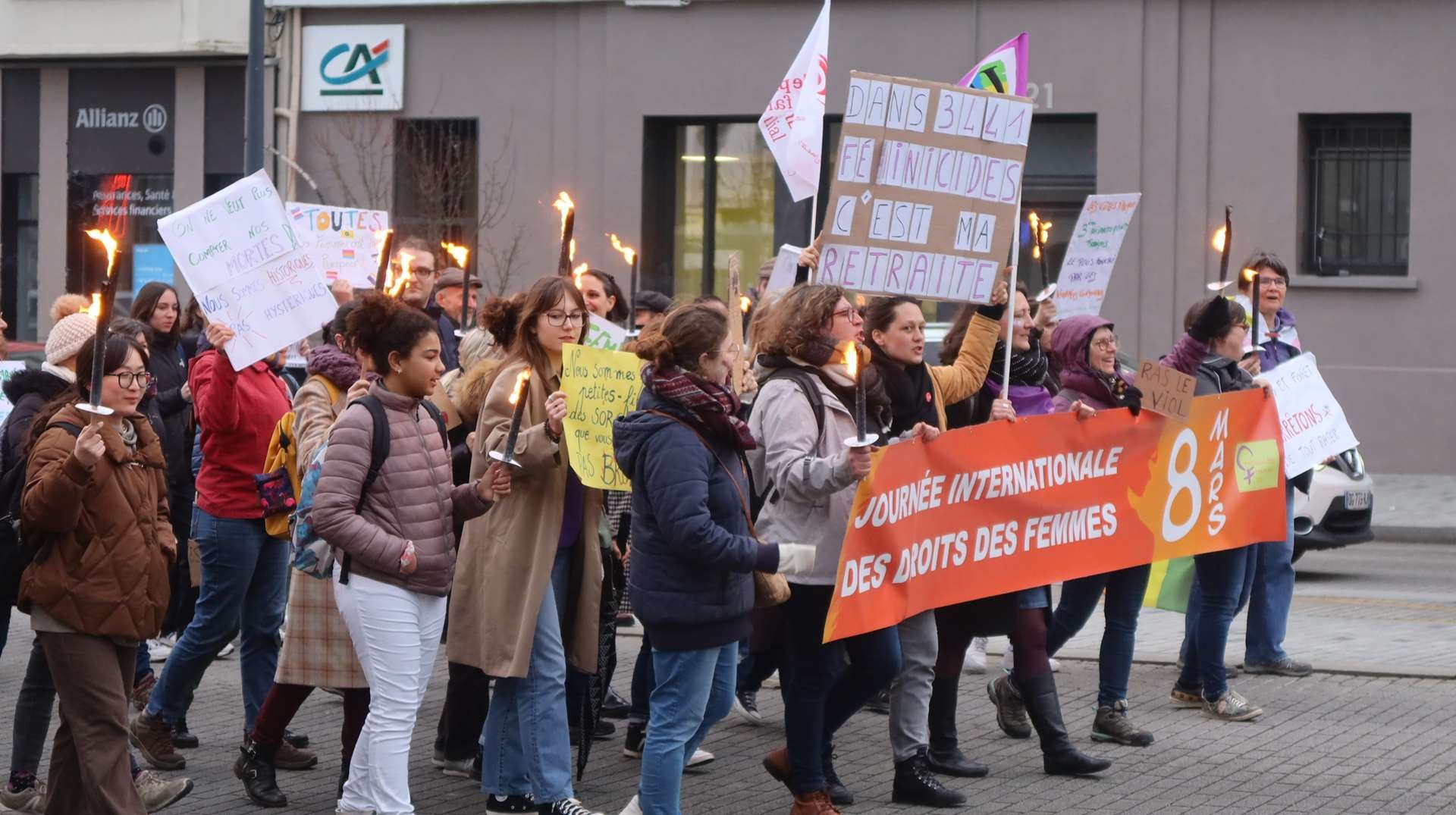 8 mars marche journee droits des femmes 33 