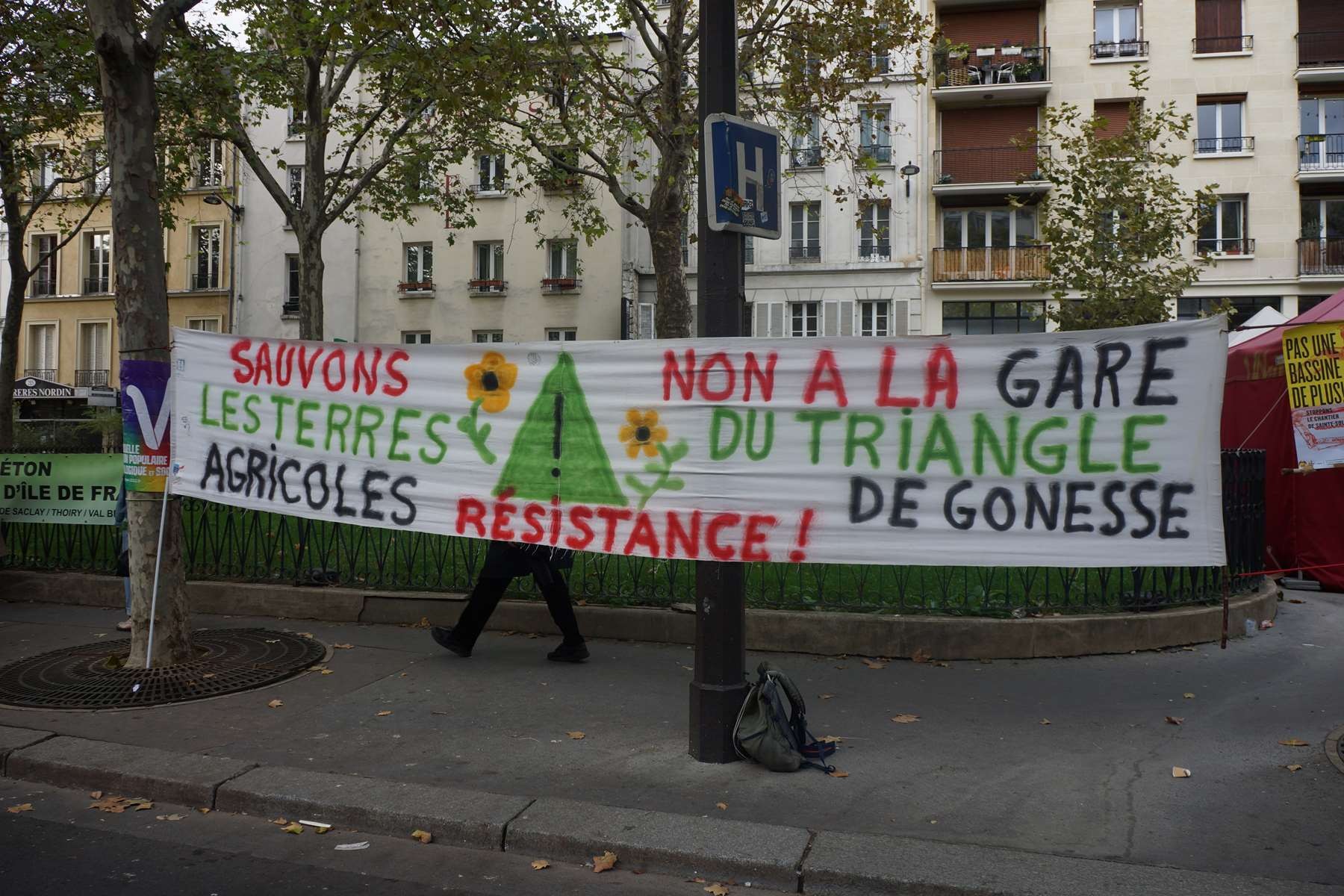 16 oct Paris les pancartes